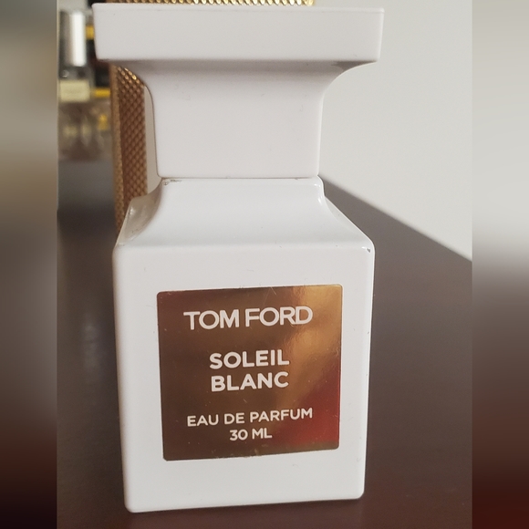 "Soleil Blanc" by Tom Ford Fragrance - Picture 2 of 6